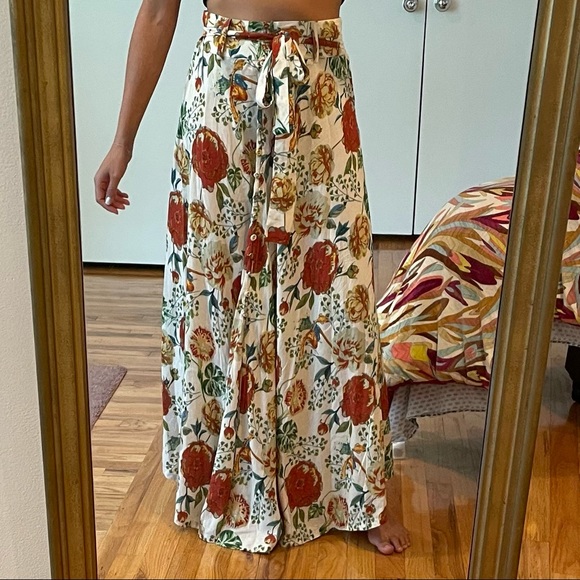 CAROLINA K SKIRT SIZE S NWT